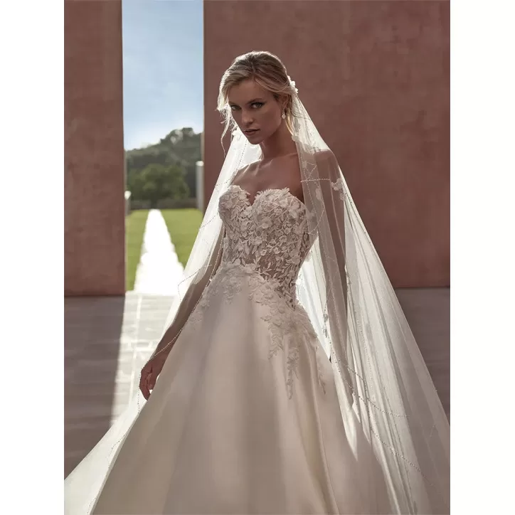 pronovias