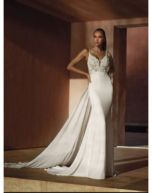 Pronovias