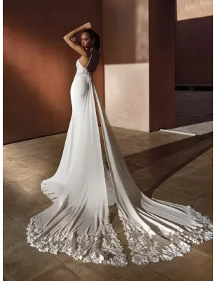 Pronovias