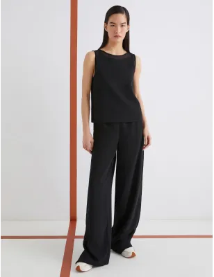 MARELLA- Top smanicato in envers satin