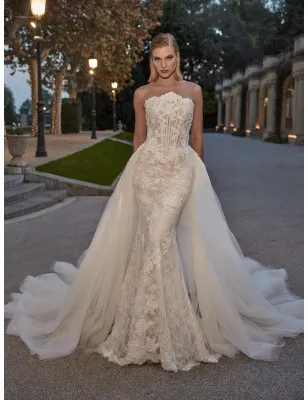 Pronovias