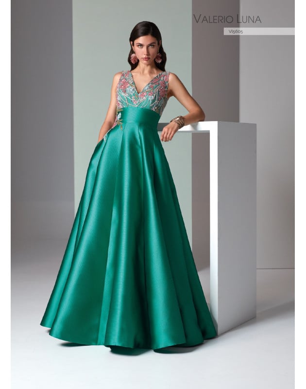 copy of VALERIO LUNA - Abito